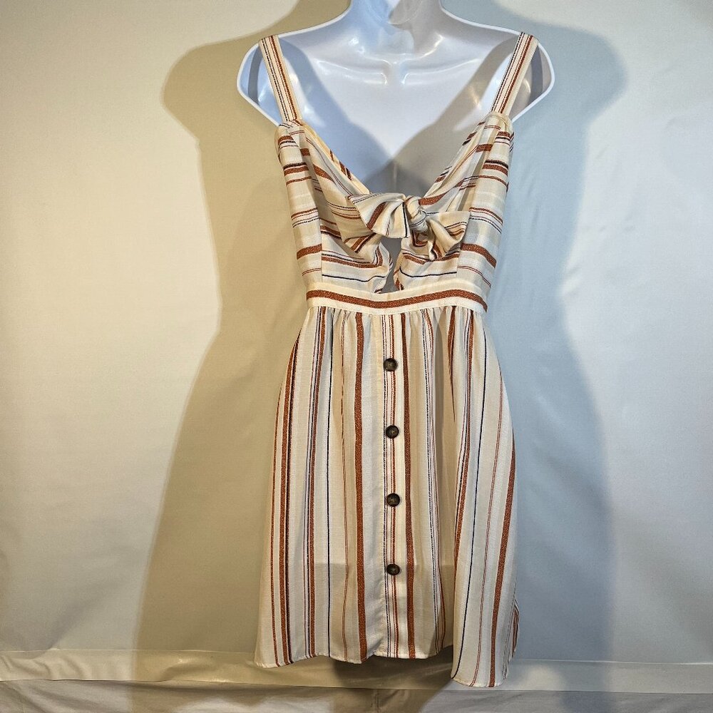 daisy may tie in the front botton down summer dress